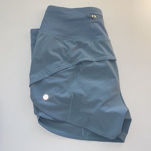 Lululemon Size 6 Speed Up Short High Rise 4’’